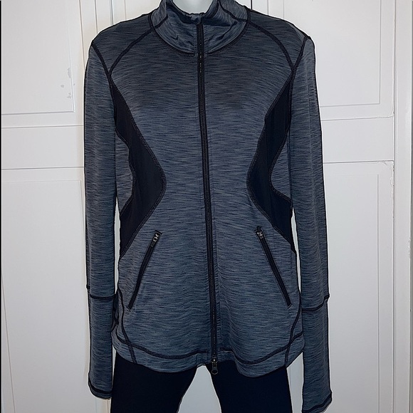 Zella | Mesh activewear zip up - Picture 2 of 3